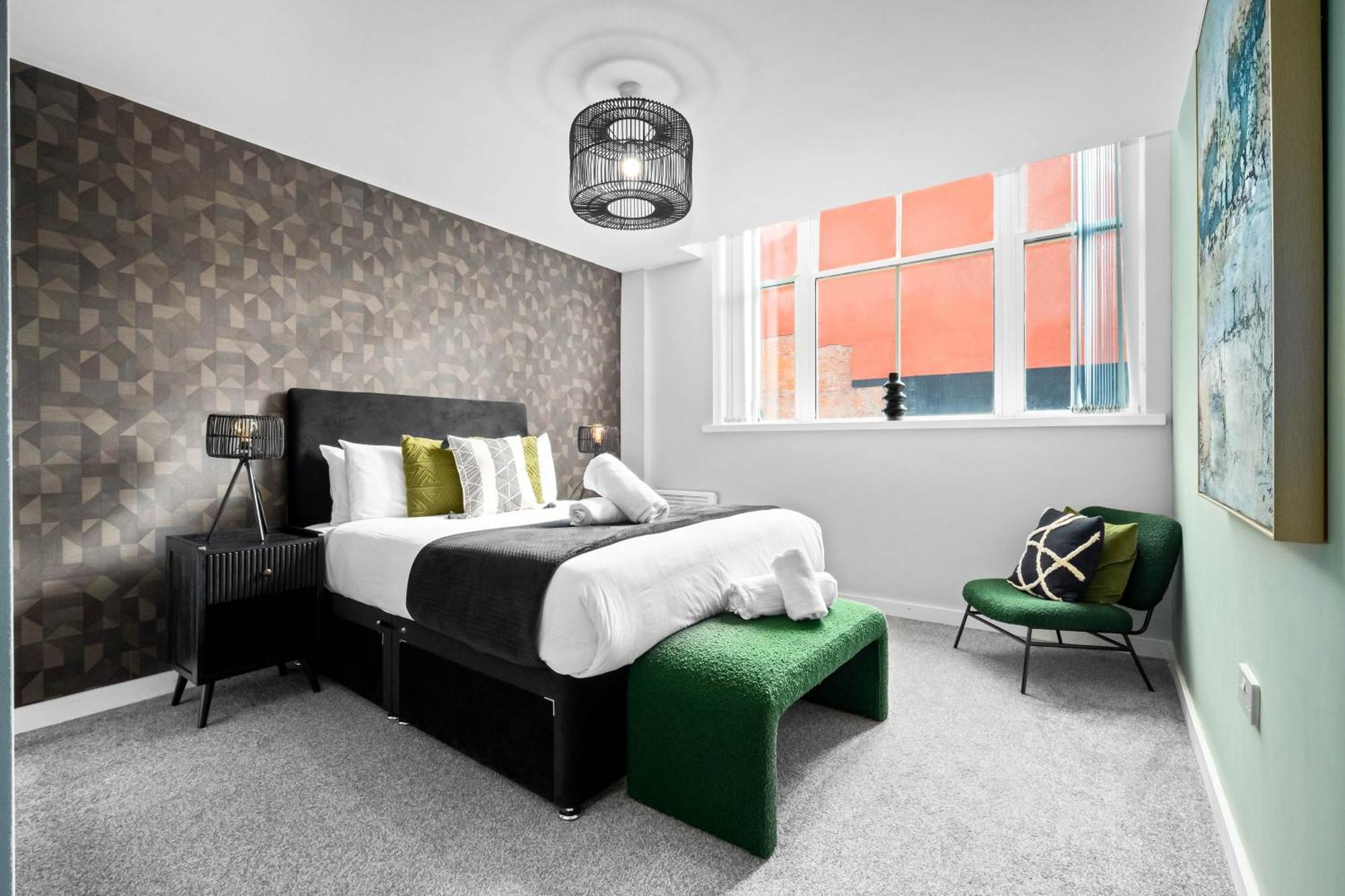 Luxury Apartment - Secure Parking - Gated Development - Near Jq & Birmingham City Centre 6Sh Exterior photo